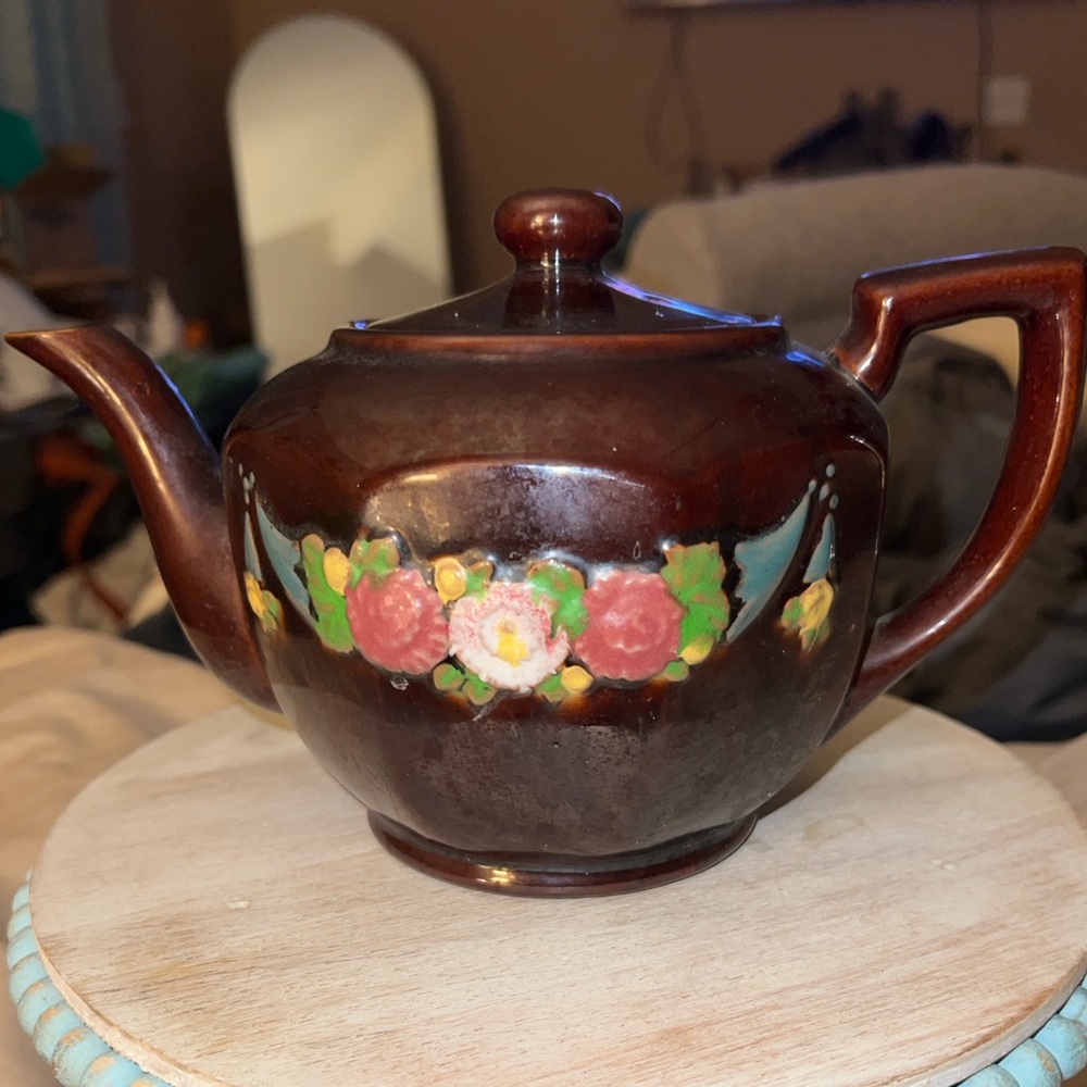 VINTAGE BROWN LUSTERWARE TEAPOT/ RAISED ENAMEL FLORALS//MADE IN OCCUPIED JAPAN